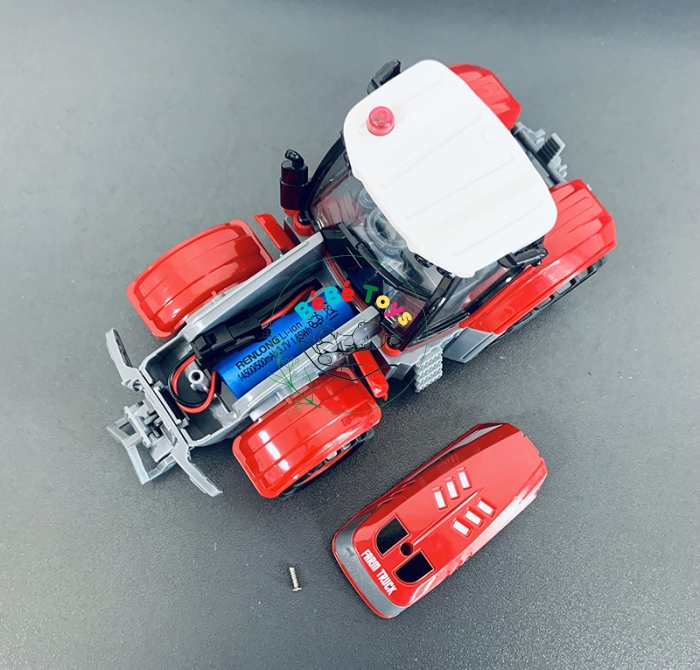Điều Khiển Từ Xa Nông Trại RC Máy Kéo Đồ Chơi Có Đèn Và Âm Thanh  HJ8011-3